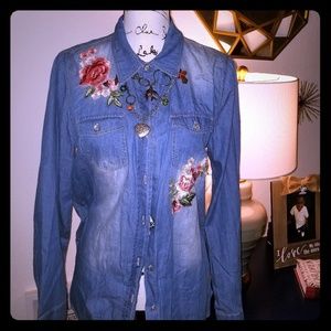 Women's XL Embroidery Long Sleeve Top